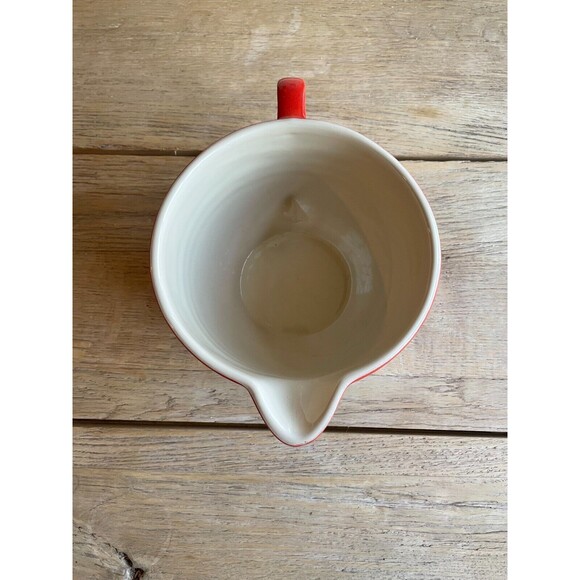 NEW Le Creuset Stoneware Batter Mixing Bowl 2 qt. Cerise Cherry Red - Picture 8 of 10